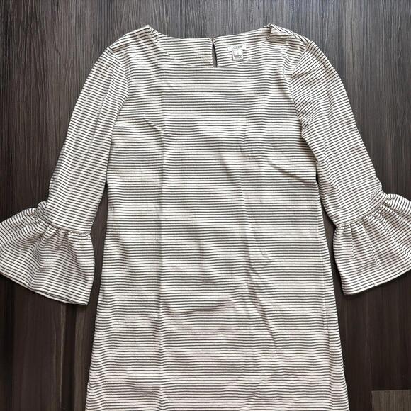 J Crew Women's Dress Gray Striped Ruffle Sleeves Size Small - Picture 2 of 8